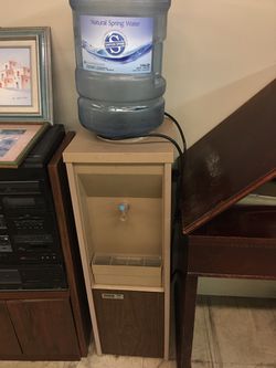 Oasis Water Cooler, works great