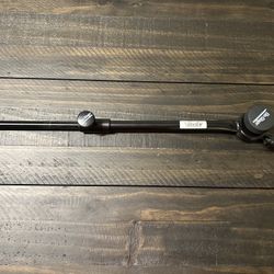 Extendable microphone arm