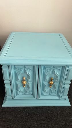 Estate sale happening now