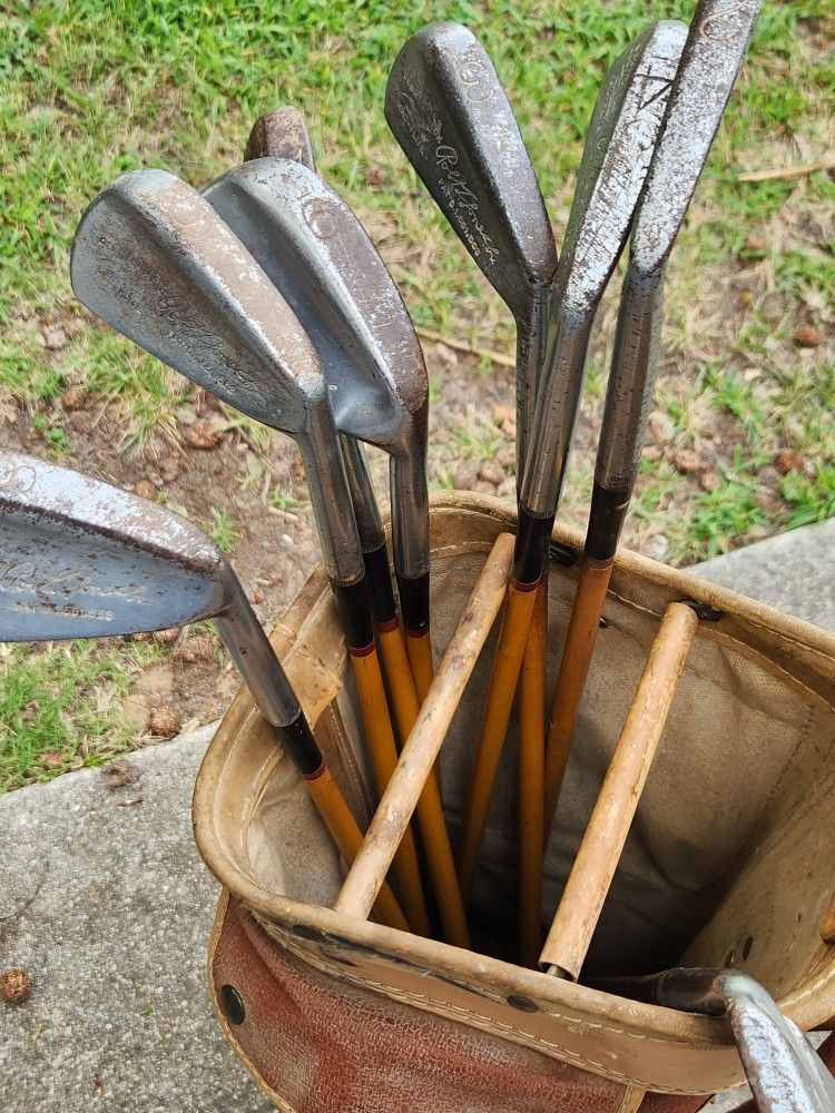 Cool Old Golf Clubs And Golf Bag Collectible Man Cave Decor