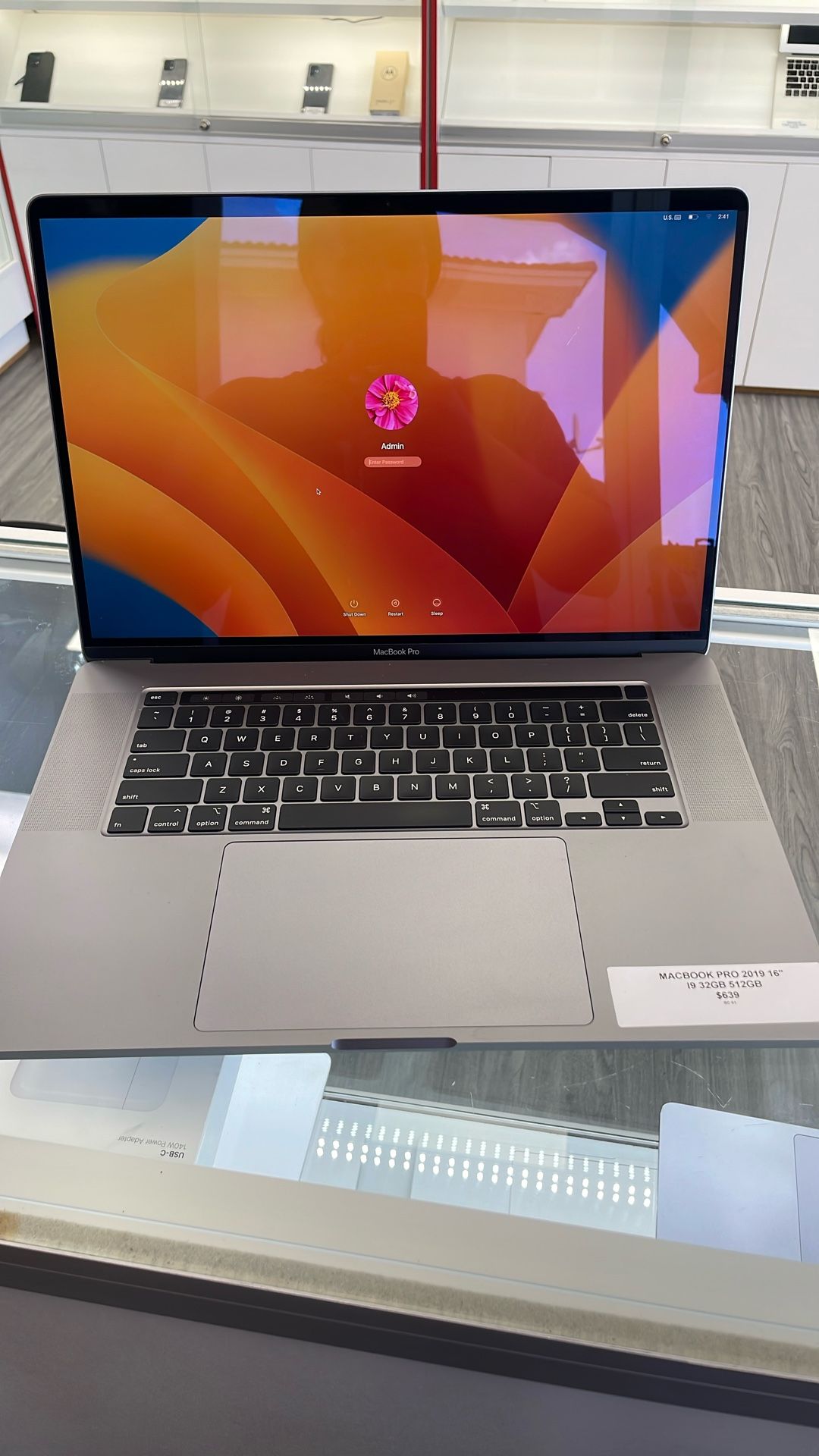 MacBook Pro 2019 16”