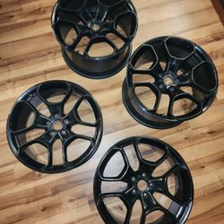 2016 Lamborghini Huracan OEM Staggered Wheels 