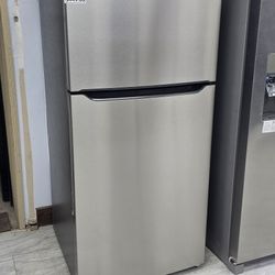 New Refrigerator Top Freezer  Warranty Garantía Por Escrito 