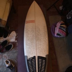 Dumpster Diver Surfboard 5’7