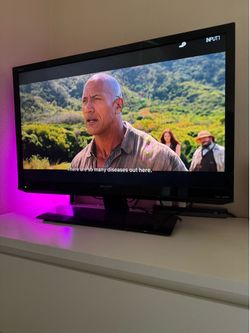 TV(DELIVERY AVAILABLE)