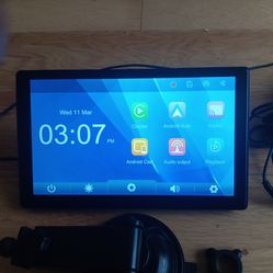 L Fomni Portable 9-inch Carplay Screen with 4K Dash Cam Wi-Fi  Bluetooth