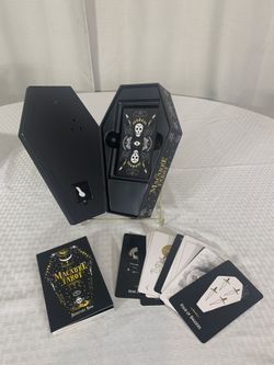 The Macabre Tarot: 78 Card Deck and 128 Page Book Halloween