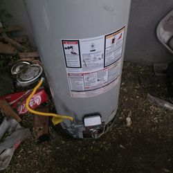 https://offerup.com/redirect/?o=NTAuZ2Fs Bradford White Gas Water Heater