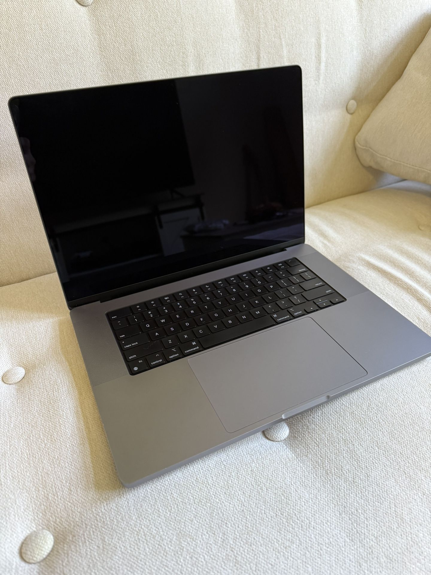 MacBook Pro 16-inch 2021