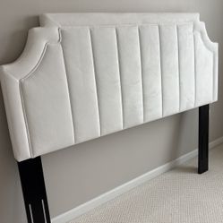 Full Size White Velvet Tuft Headboard 