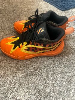 Boys shoes