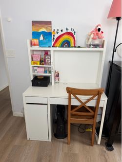 Kids desk