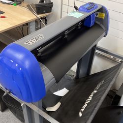 Titan 2 Vinyl Cutting Machine 