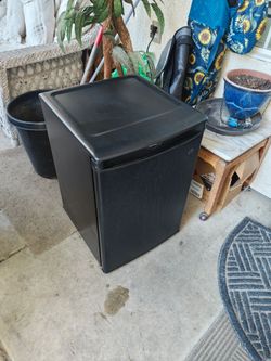Dandy mini fridge commercial grade mini fridge 100 firm no less