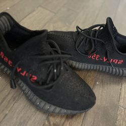 Both Size 42 (9).5 DG Runner Yeezy 350