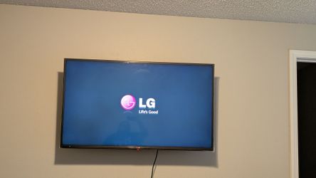 3D  Smart TV! LG 47" 47LB6500-UM WebOS Fully Updated Cinema Screen