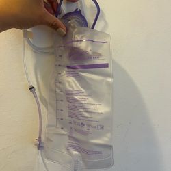 Free enteral feeding bags