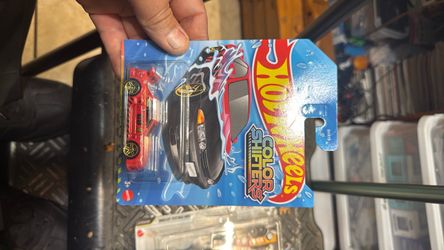 Hot Wheels Color Shifters Die-Cast Car nissan skyline GT-R
