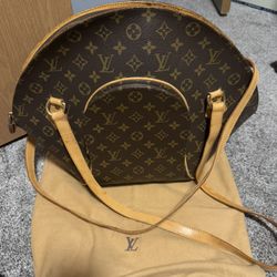 Louis Vuitton GM Ellipse Handbag