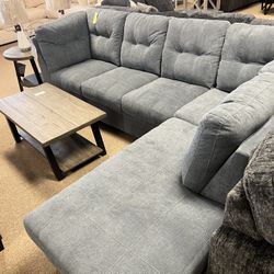 Tufted Brand New stylish Sectional! 