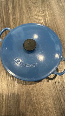 Cast iron Pot