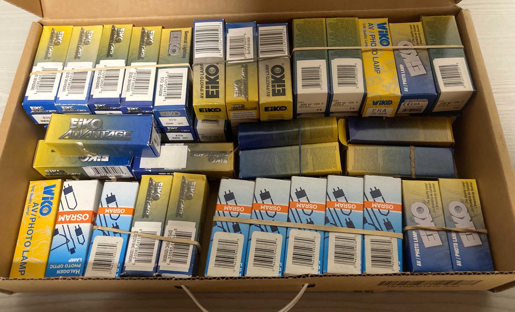 Lot of OVER 40 Assorted Photo Lamps