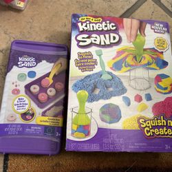 Brand new 2 kinetic sand kits $15