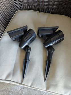 [2pk] Hampton Bay Solar 50 Lumens Outdoor Integrated LED Adjustable Beam Spotlght Weather Resistant