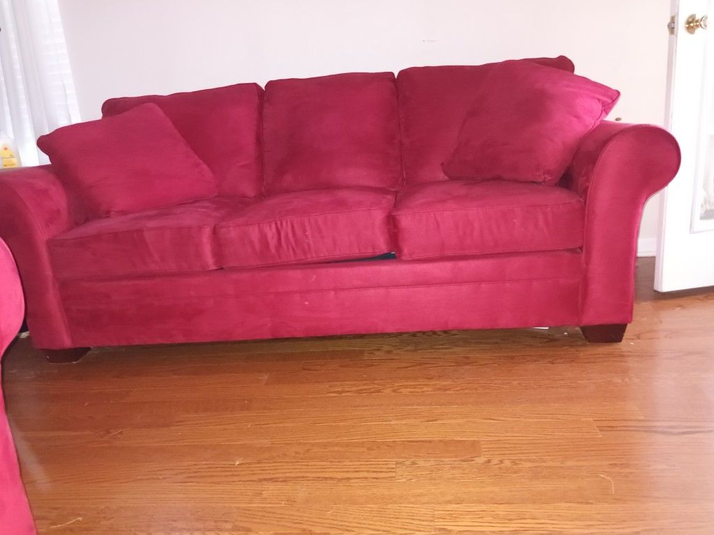 Broyhill Sleeper Sofa and Love Seat