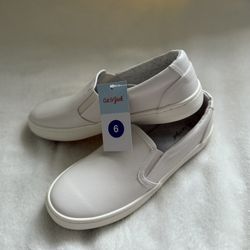 Brand New Kids Shoes Size 6