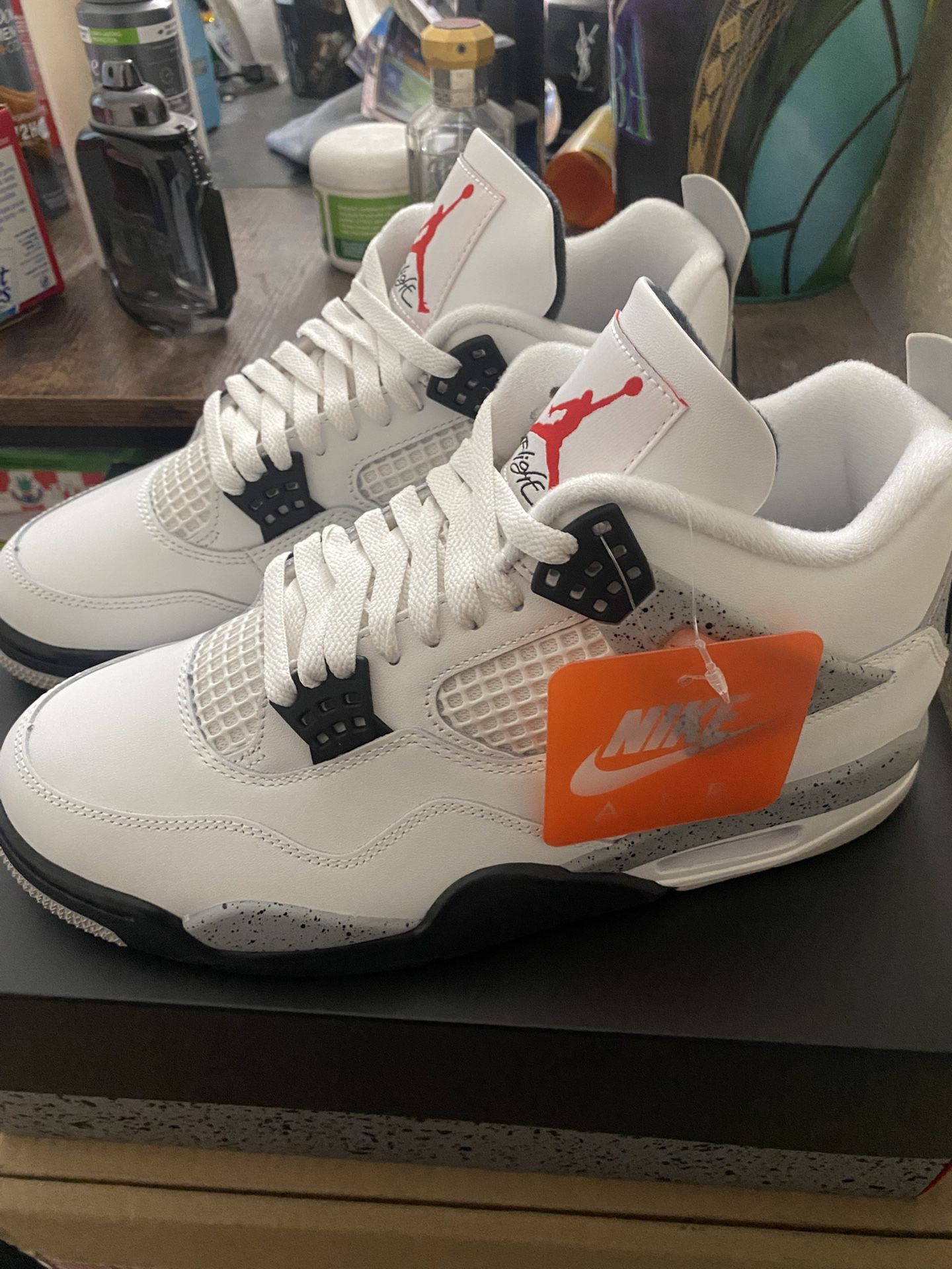 Jordan 4 White Cement 9.5