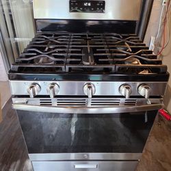 GE Gas Stove 5 Burners Stainless Steel 30”