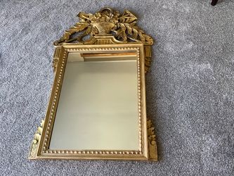 LARGE VINTAGE GOLD MIRROR FRON J>L>HUDSON