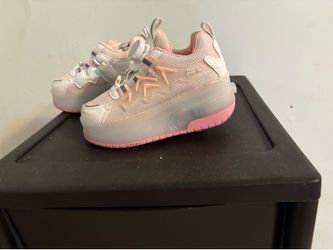 Shoes with wheels