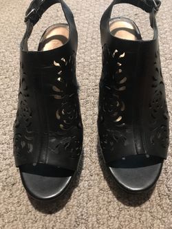 Ya hari open toe shoes size 6.5M
