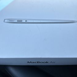 MacBook Air - 11 Inch 250GB (2013)