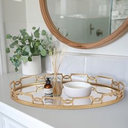 Gold tone Metal Tray with Textured  in Mirror