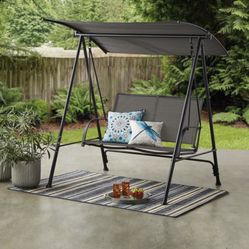 OUTDOOR SWING BRAND NEW