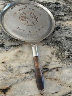 Antique Griswold Cast Aluminum Skillet no 8