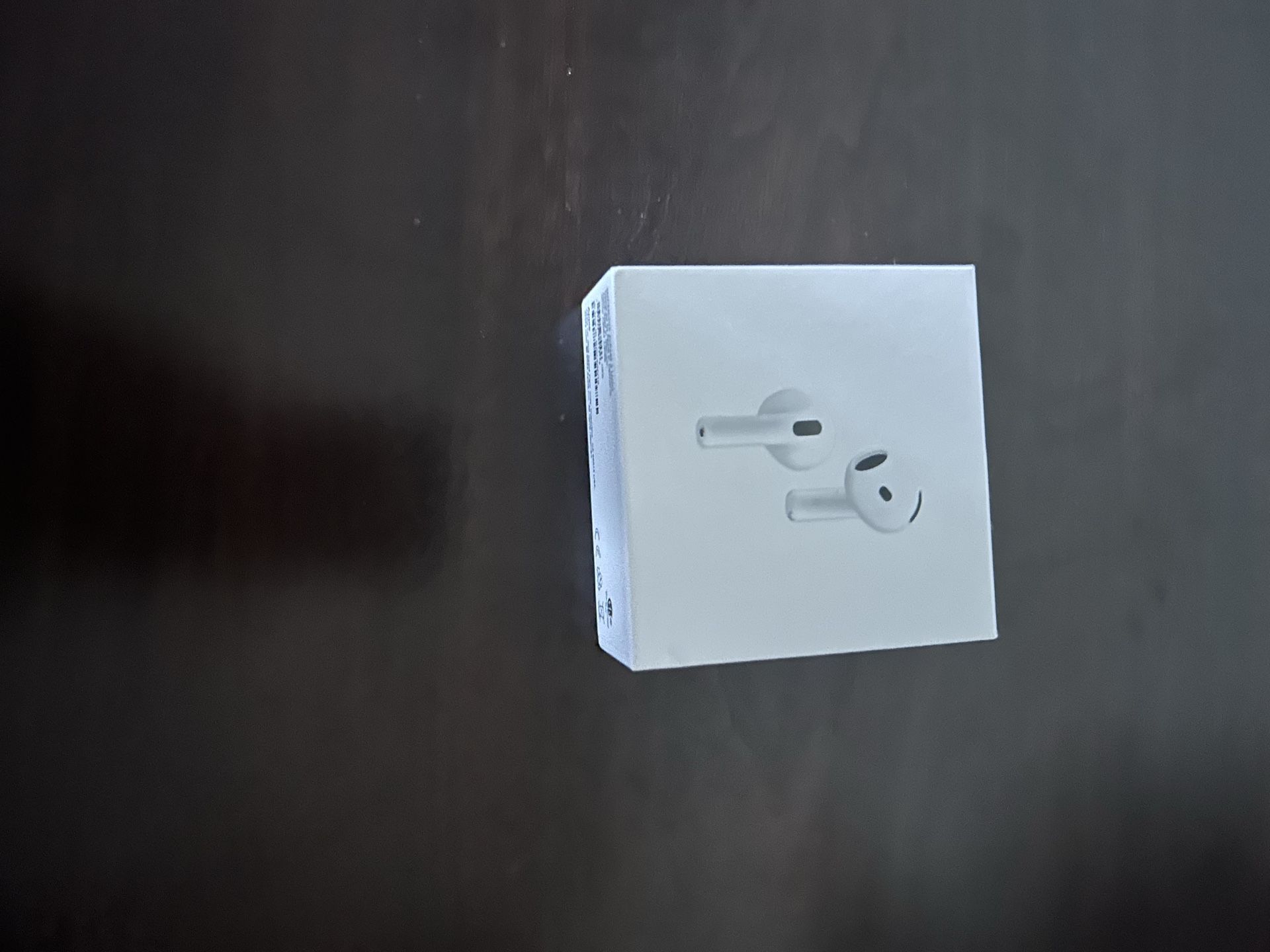 AirPods 4s