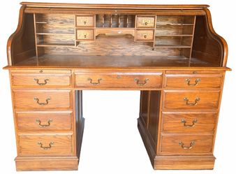 Ethan Allen Solid Oak Roll Top Desk – Large Executive Size – Excellent Condition