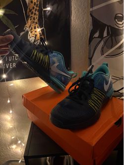 Kobe shoes 9.5