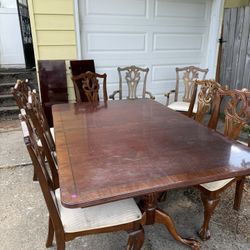 Dinning Table & Chairs