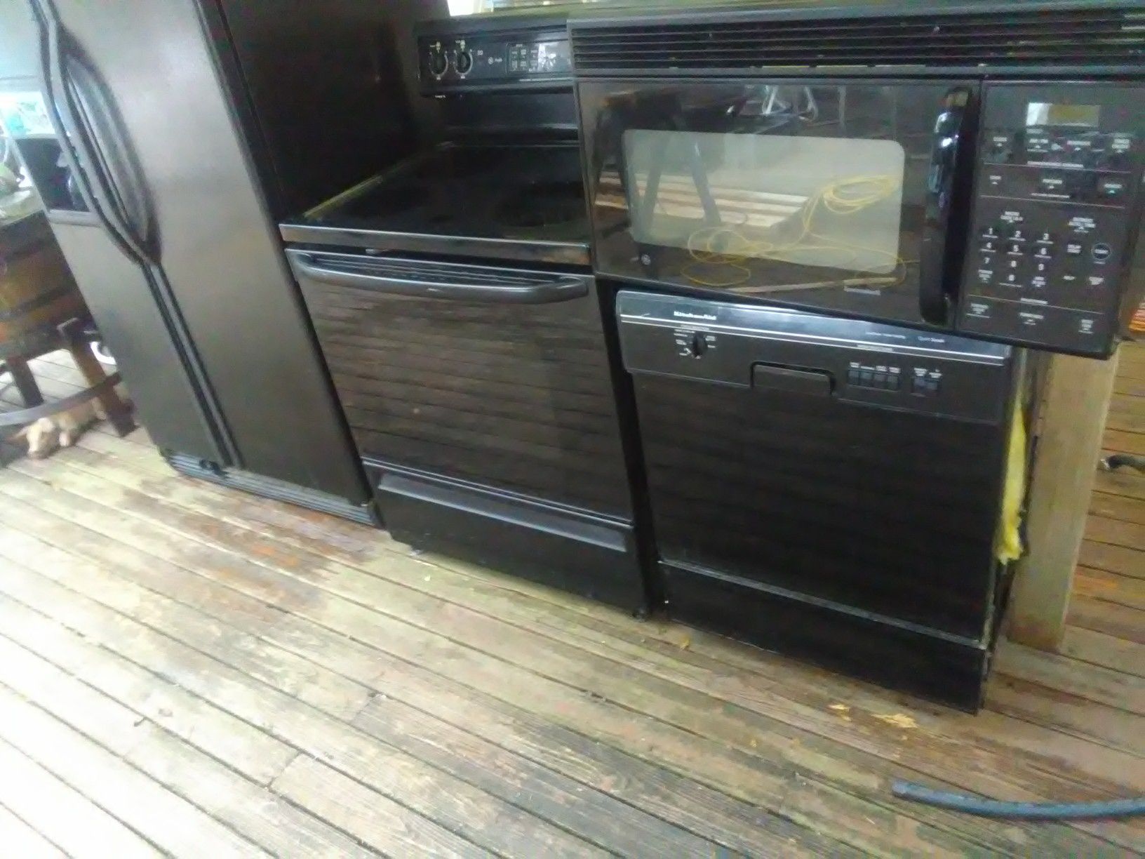 💞💜💜SET OF 4 APPLIANCE'S, ALL WORK! WILL DELIVER!!! NEED GONE TODAY! VERY WELL TAKEN CARE OF💜💞💞