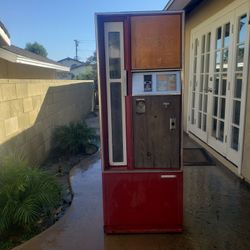 Coca Cola Soda Machine