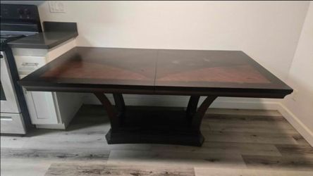 Wooden dinning table