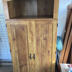Computer Cabinet/Shelf (Computer Cabinet)