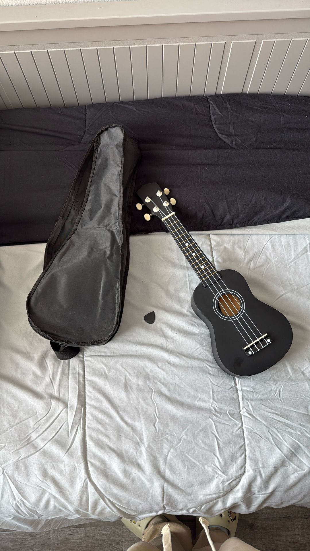 Black Ukelele