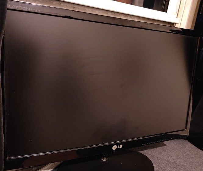 LG 22" PC Monitor