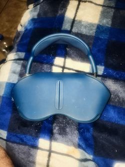 Apple airpods MAX lightning